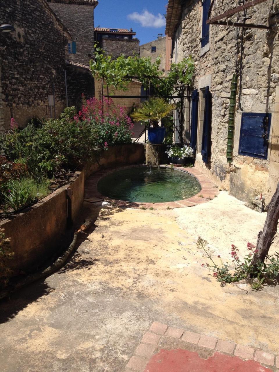 La Salamandre Bleue Villa Chantemerle-lès-Grignan Exterior photo